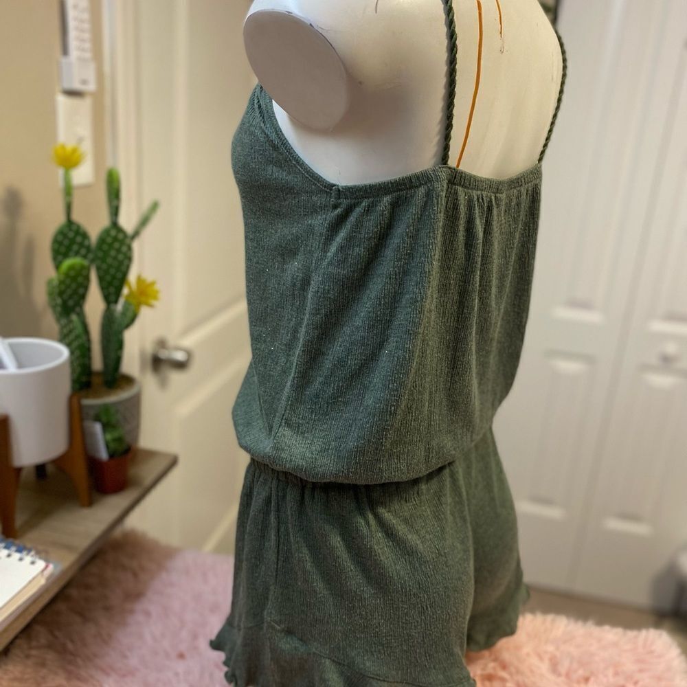 Romper  - Picture 3 of 4